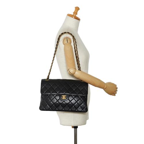 Chanel Jumbo Classic Lambskin Single Flap Bag