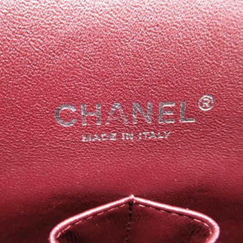 Chanel Maxi Classic Caviar Double Flap