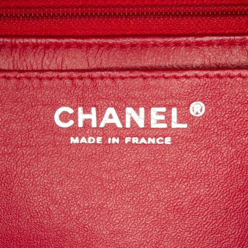 Chanel Maxi Classic Lambskin Single Flap