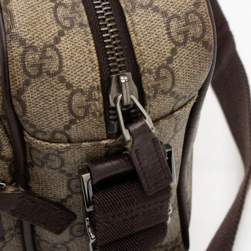 Gucci GG Supreme Classic Small Camera Bag