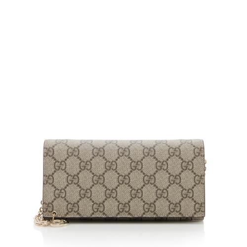 Gucci GG Supreme Interlocking G Wallet on Chain Bag