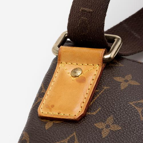 Louis Vuitton Monogram Canvas Valmy Pochette Messenger Bag, Louis Vuitton  Handbags