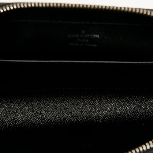 Louis Vuitton Black Taiga Leather Pochette Baikal Wallet Louis