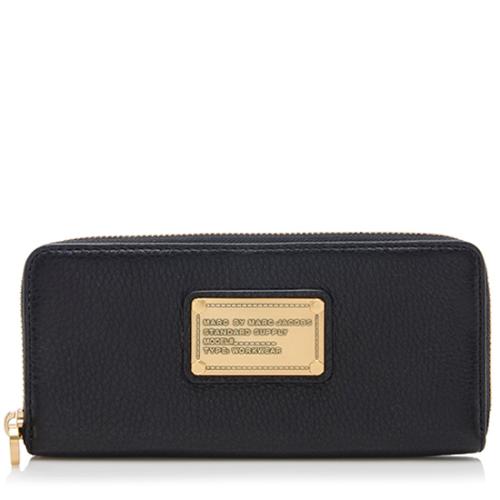 Marc by Marc Jacobs Classic Q Zip Around Wallet 