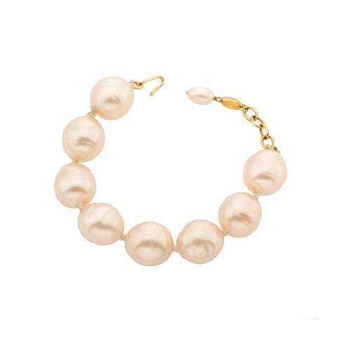 Chanel Oversized Baroque Pearl Bracelet