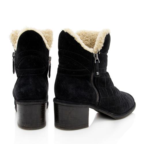 Chanel Quilted Suede Shearling Ankle Boots - Size 8.5 / 38.5