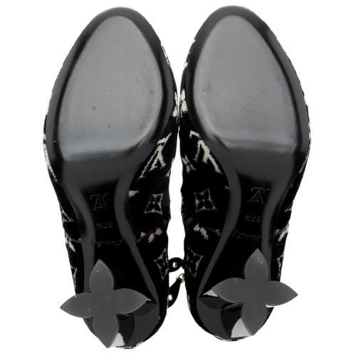 Louis Vuitton Black Patent Leather Silhouette Ankle Boots Size