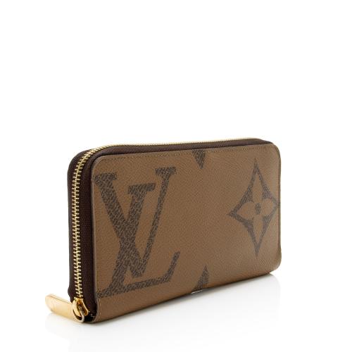 Louis Vuitton Giant Reverse Monogram Zippy Wallet