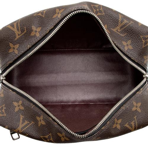 Louis Vuitton king size toiletry, what fits inside